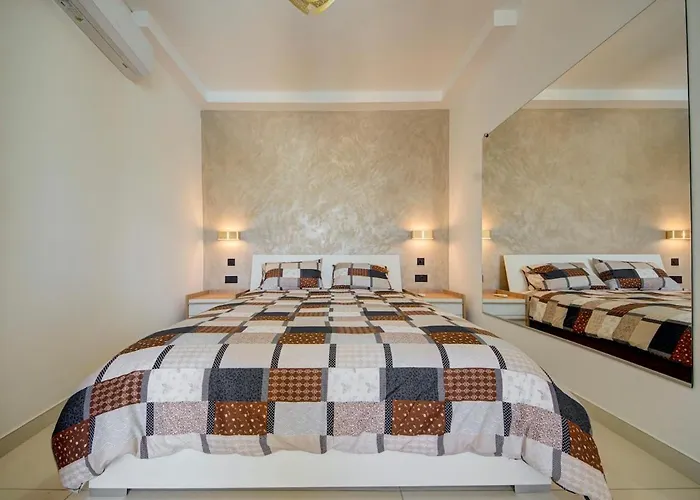 Lux Oakville - Private Pool - Bbq Area - Games - Valley Views Apartament