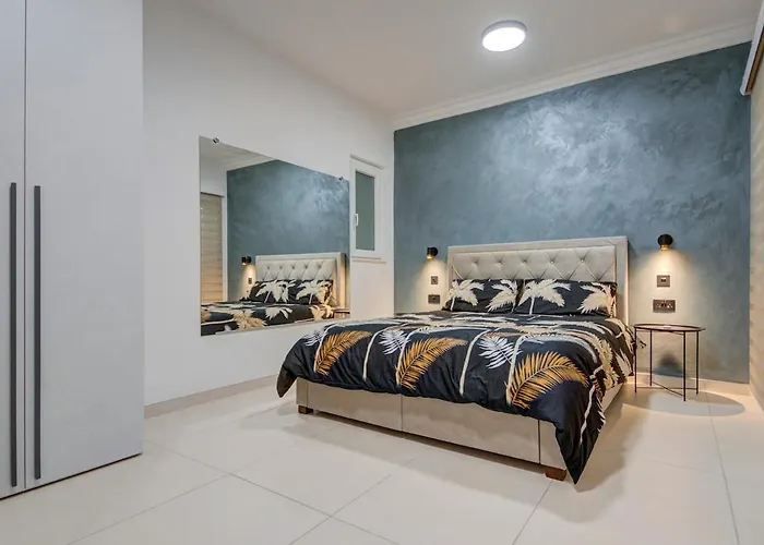 Lux Oakville - Private Pool - Bbq Area - Games - Valley Views Apartament