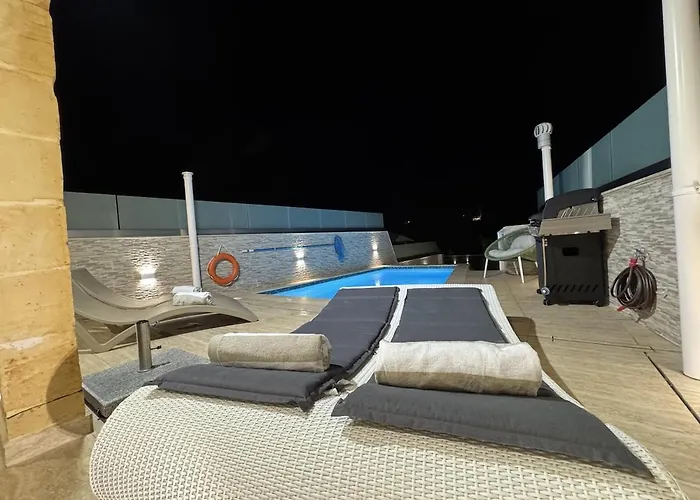 Lux Oakville - Private Pool - Bbq Area - Games - Valley Views Apartament