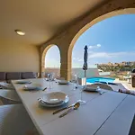 Lux Oakville - Private Pool - Bbq Area - Games - Valley Views *