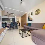 Lux Oakville - Private Pool - Bbq Area - Games - Valley Views *