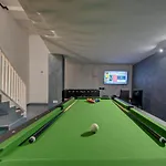 Lux Oakville - Private Pool - Bbq Area - Games - Valley Views