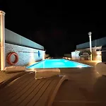 Lux Oakville - Private Pool - Bbq Area - Games - Valley Views *