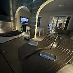 Lux Oakville - Private Pool - Bbq Area - Games - Valley Views 公寓 *