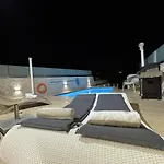 Lux Oakville - Private Pool - Bbq Area - Games - Valley Views アパート