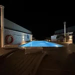Lux Oakville - Private Pool - Bbq Area - Games - Valley Views 公寓 *