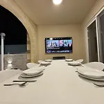 Lux Oakville - Private Pool - Bbq Area - Games - Valley Views Xagħra