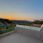 Lux Oakville - Private Pool - Bbq Area - Games - Valley Views Xagħra