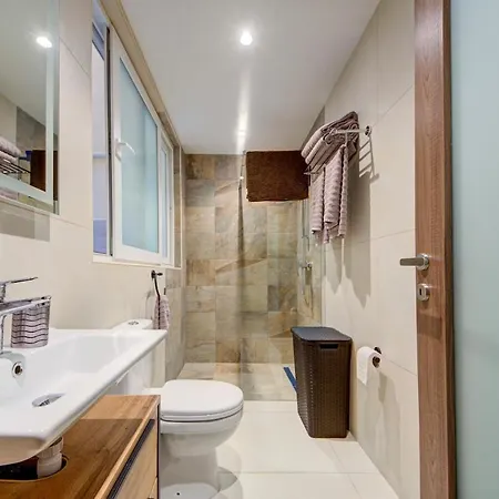 Lux Oakville - Private Pool - Bbq Area - Games - Valley Views Appartement Xagħra