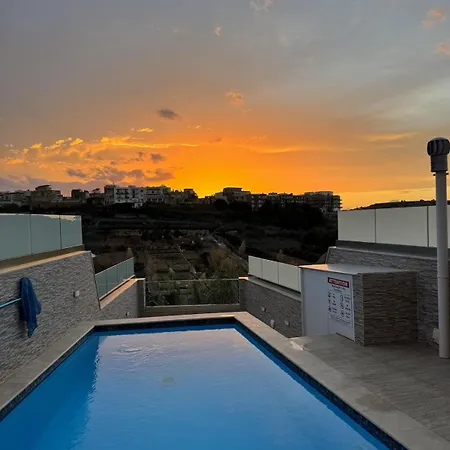 Lux Oakville - Private Pool - Bbq Area - Games - Valley Views *