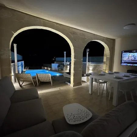 Lux Oakville - Private Pool - Bbq Area - Games - Valley Views Appartement