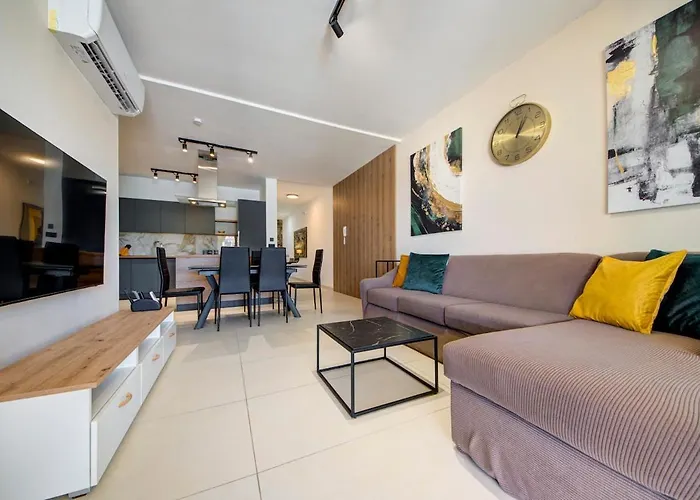 Lux Oakville - Private Pool - Bbq Area - Games - Valley Views *