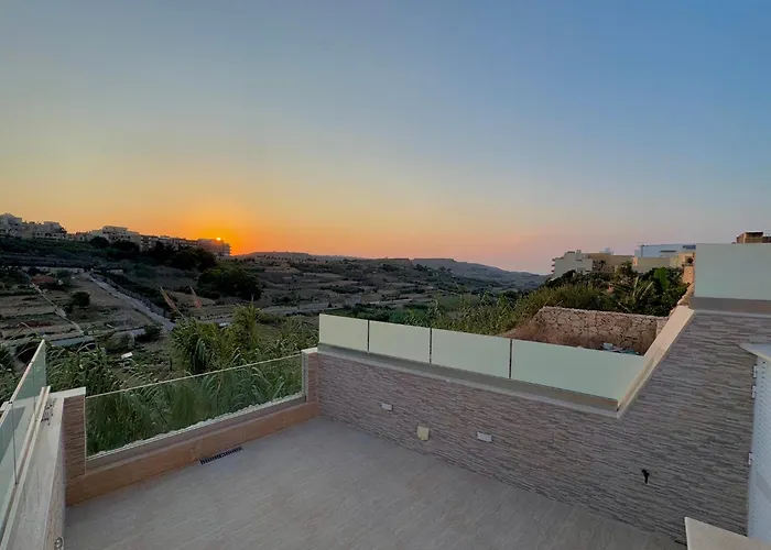 Lux Oakville - Private Pool - Bbq Area - Games - Valley Views Xagħra