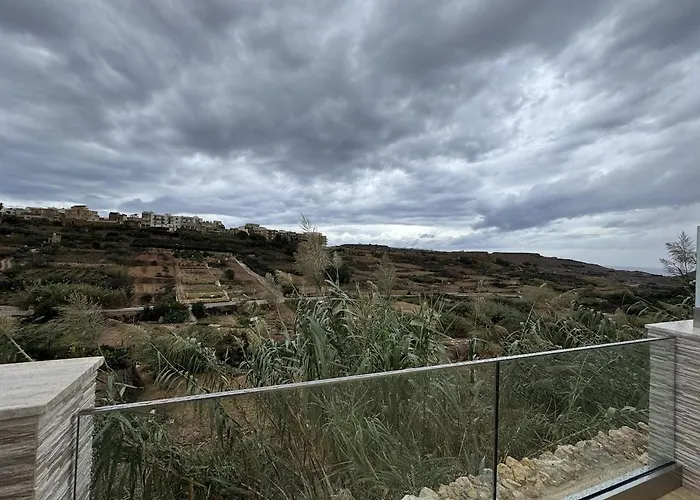 Lux Oakville - Private Pool - Bbq Area - Games - Valley Views